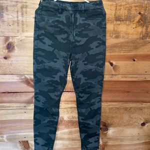 camo jeans